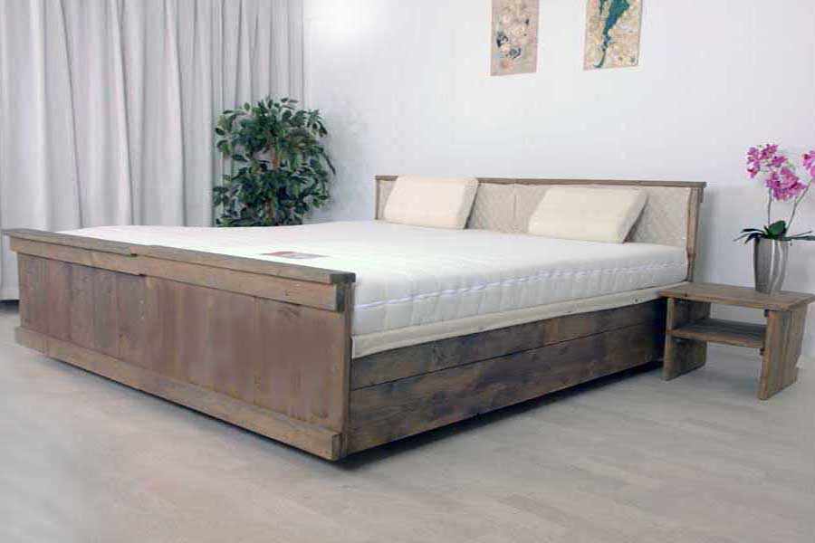 Stoer steigerhouten de luxe, 200 cm breed 2 persoons hoog laag bed