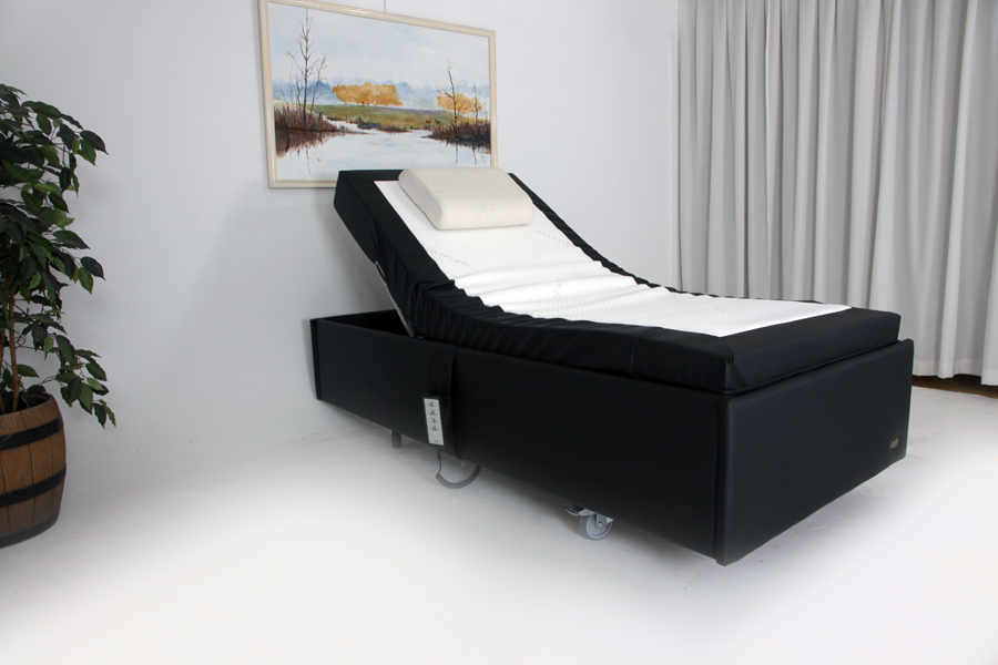 Ivanhoe hooglaag bed. 90 cm breed en 210 cm lang. In de webwinkel kunt u kiezen uit 175 en 225 kilo max. belastbaarheid.