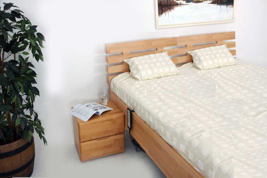 180 cm breed beukenhouten Forest Premium 601KT. Een massief houten hooglaagbed