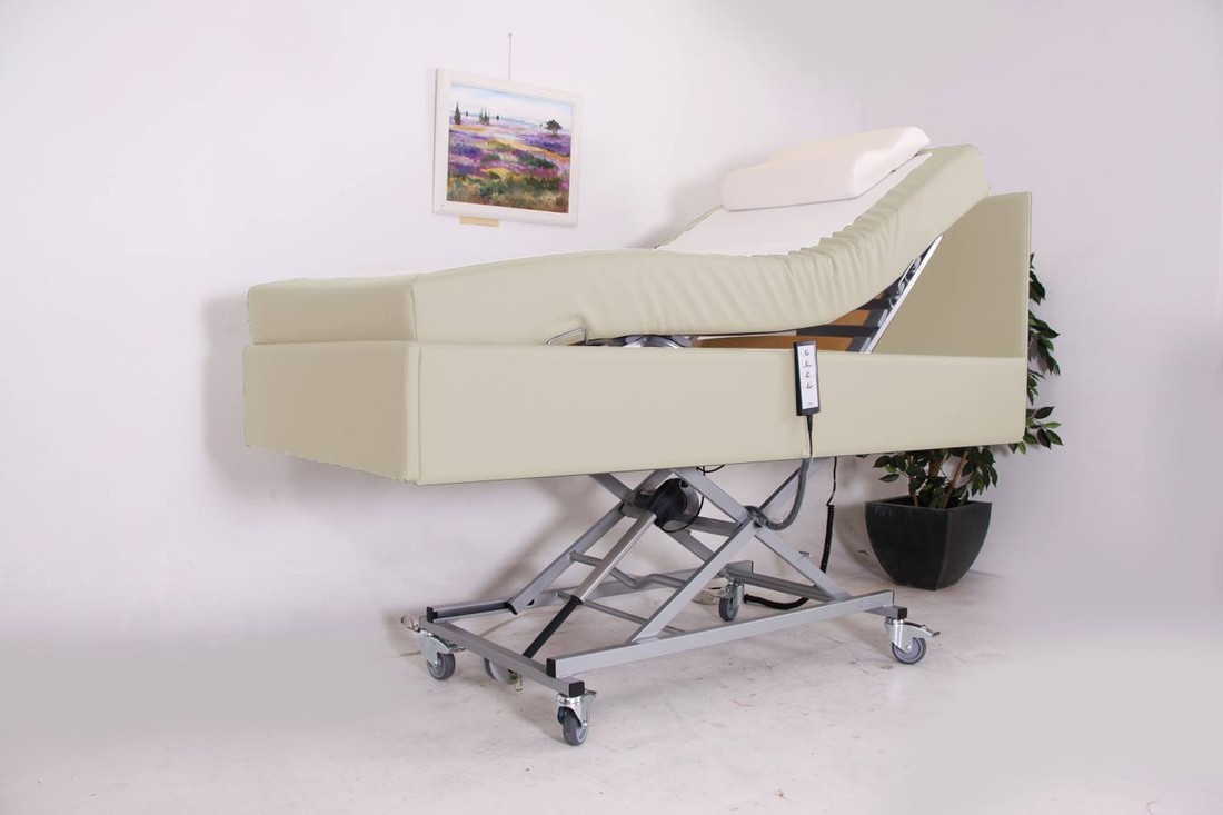 Lancelot hooglaag bed. 90 cm breed en 220 cm lang. In de webwinkel kunt u kiezen uit 175 of 225 kilo max. belastbaarheid.