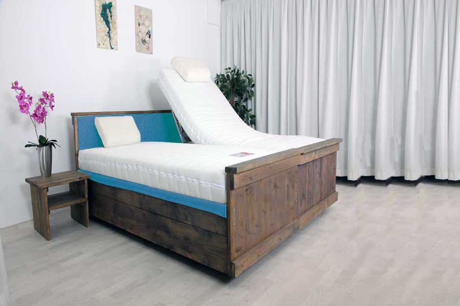 Stoer steigerhouten De luxe, 160 cm breed 2 pers. hoog laag bed