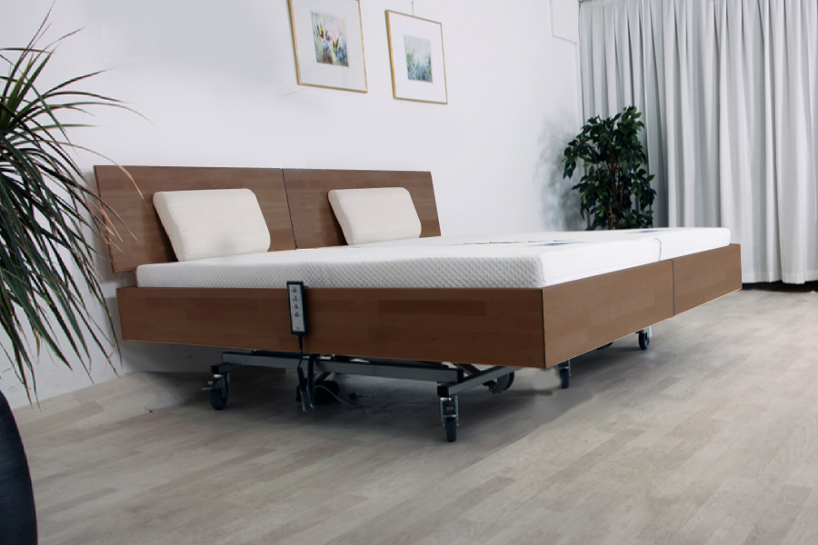 200 cm breed beukenhouten Forest Basic 501KT. Een massief houten hooglaagbed